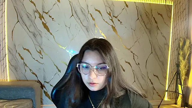 Snapshot of HoneyDoll_tf chatting on May 21, 2026, 12:46 pm HoneyDoll tf online show from May 21, 2026, 12:46 pm