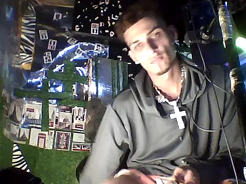 crisrunner2026 online show from June 16, 2026, 1:27 am