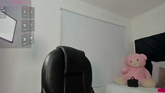 Snapshot of vicky_castillo chatting on July 14, 2026, 10:27 pm vicky castillo online show from July 14, 2026, 10:27 pm