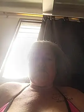 Snapshot of LadyPerversaXxx_69 chatting on May 13, 2026, 6:15 pm LadyPerversaXxx 69 online show from May 13, 2026, 6:15 pm
