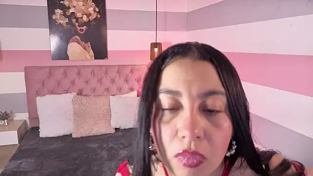 Snapshot of lia_valentino chatting on June 19, 2026, 3:23 am lia valentino online show from June 19, 2026, 3:23 am