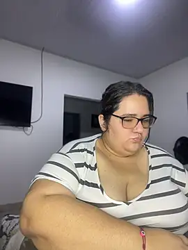 Snapshot of marianacooper1234 chatting on July 11, 2026, 2:01 am marianacooper1234 online show from July 11, 2026, 2:01 am