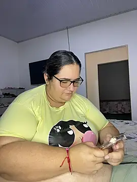 marianacooper1234 online show from May 26, 2026, 5:33 pm