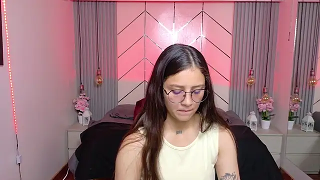Sofysoul online show from June 18, 2026, 8:47 pm