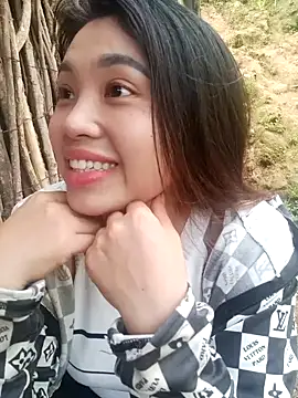  YouAreMySunShine  online show from May 24, 2026, 11:59 pm