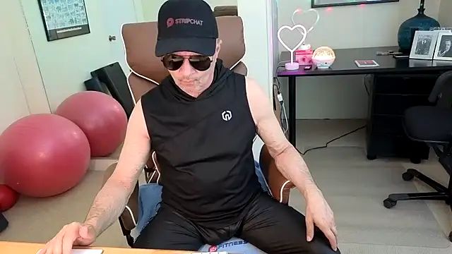 hotdadbod online show from May 8, 2026, 9:40 pm