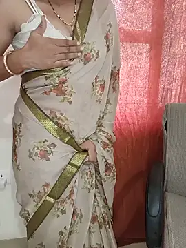 Snapshot of saina_baby chatting on June 16, 2026, 5:40 am saina baby online show from June 16, 2026, 5:40 am