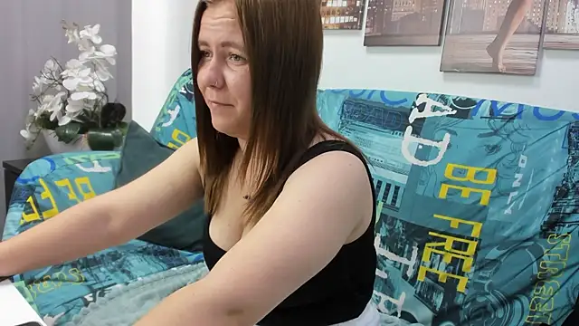 Snapshot of Dear_hollyy chatting on June 5, 2026, 6:52 am Dear hollyy online show from June 5, 2026, 6:52 am