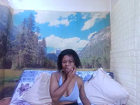Snapshot of ebonymeera chatting on May 16, 2026, 5:28 am ebonymeera online show from May 16, 2026, 5:28 am