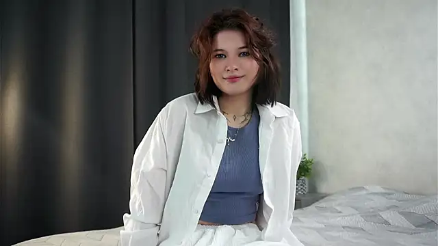 Snapshot of AlesiaPeasel chatting on May 22, 2026, 12:25 pm AlesiaPeasel online show from May 22, 2026, 12:25 pm