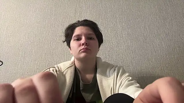Snapshot of LizCumens chatting on May 25, 2026, 12:43 am LizCumens online show from May 25, 2026, 12:43 am