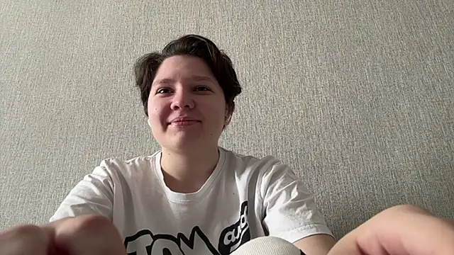 Snapshot of LizCumens chatting on May 23, 2026, 12:42 am LizCumens online show from May 23, 2026, 12:42 am