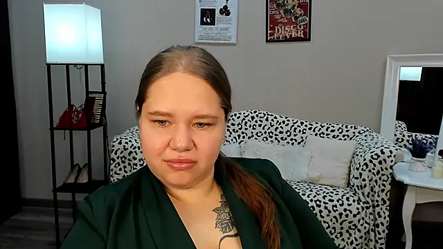 Snapshot of DianaKristol chatting on May 17, 2026, 5:29 am DianaKristol online show from May 17, 2026, 5:29 am