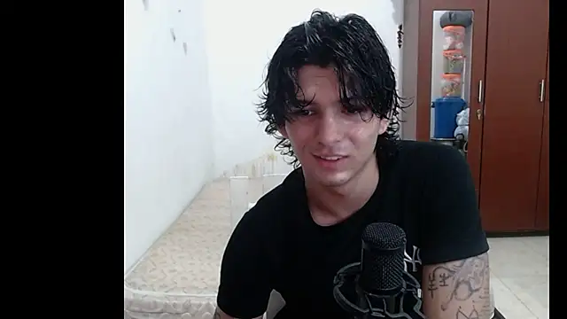 Snapshot of Archangel__ chatting on May 17, 2026, 1:16 am Archangel online show from May 17, 2026, 1:16 am
