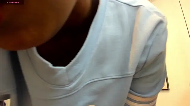 Snapshot of Jazara_Koral chatting on June 12, 2026, 12:25 pm Jazara Koral online show from June 12, 2026, 12:25 pm