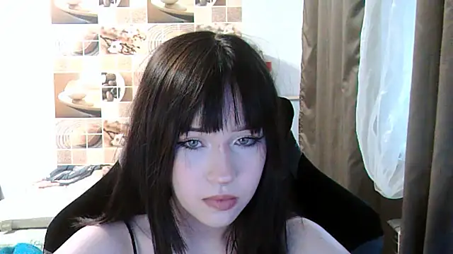 Snapshot of NoirEva chatting on June 18, 2026, 4:23 pm NoirEva online show from June 18, 2026, 4:23 pm
