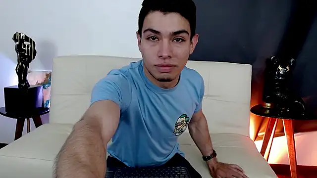 Snapshot of juancho_wild chatting on June 1, 2026, 12:05 pm juancho wild online show from June 1, 2026, 12:05 pm