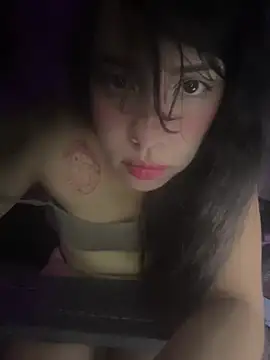 LiLuciana online show from July 5, 2026, 2:27 am