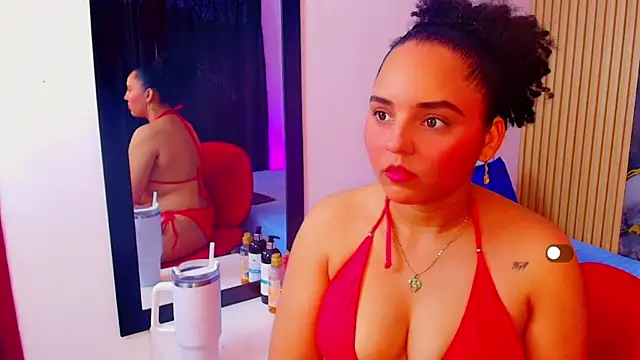 Snapshot of Sol__Latina chatting on May 31, 2026, 2:01 pm Sol Latina online show from May 31, 2026, 2:01 pm