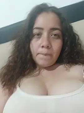 Snapshot of amaia_15 chatting on June 9, 2026, 8:21 pm amaia 15 online show from June 9, 2026, 8:21 pm