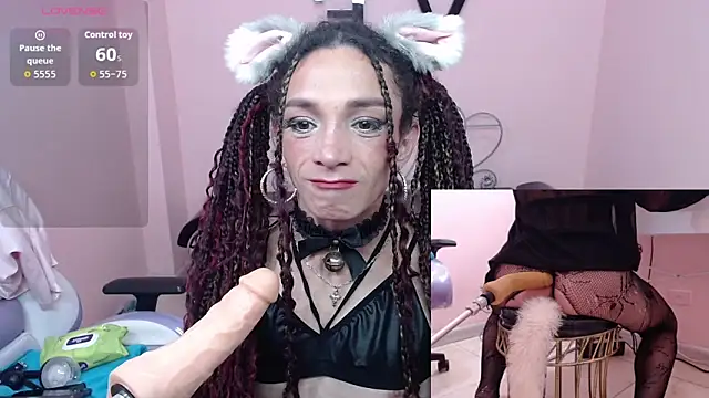 Snapshot of Aleusa_ chatting on May 15, 2026, 7:23 pm Aleusa online show from May 15, 2026, 7:23 pm