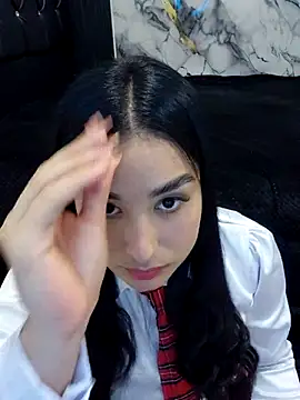 MiaReinig09 online show from May 24, 2026, 6:52 pm