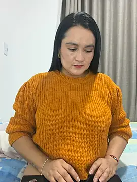 Snapshot of rousee69_ chatting on May 31, 2026, 12:05 am rousee69 online show from May 31, 2026, 12:05 am