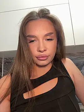 Snapshot of BeautyBella_ chatting on May 30, 2026, 3:17 pm BeautyBella online show from May 30, 2026, 3:17 pm