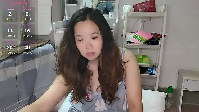 Snapshot of F-Yingying chatting on May 26, 2026, 3:32 pm F-Yingying online show from May 26, 2026, 3:32 pm