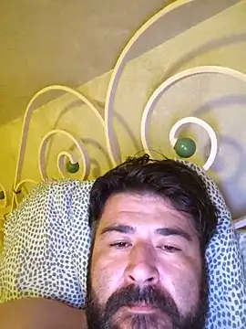 Snapshot of Angel_and_Devil_couple chatting on June 12, 2026, 11:02 pm Angel and Devil couple online show from June 12, 2026, 11:02 pm