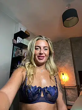 CharlottemilfUKx online show from May 29, 2026, 11:33 pm
