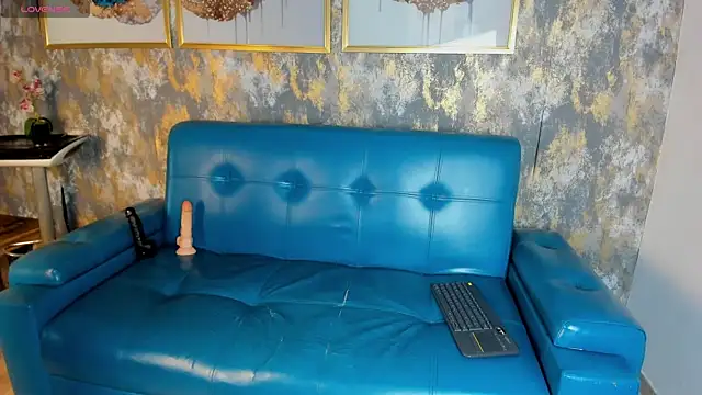 Snapshot of SophiaScottX chatting on May 27, 2026, 7:32 pm SophiaScottX online show from May 27, 2026, 7:32 pm