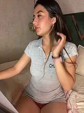Megan pink18 online show from June 12, 2026, 4:43 am