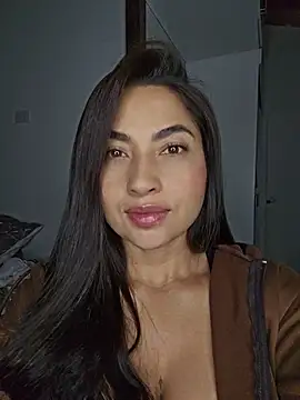 Snapshot of Eva_Rousses chatting on June 23, 2026, 12:30 am Eva Rousses online show from June 23, 2026, 12:30 am