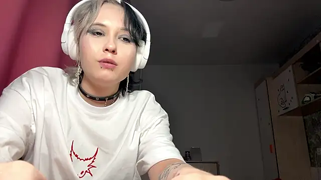 Snapshot of CuteLilit chatting on May 20, 2026, 3:09 pm CuteLilit online show from May 20, 2026, 3:09 pm