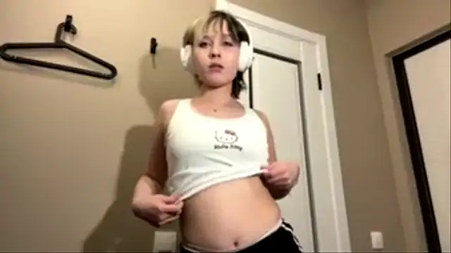 Snapshot of CuteLilit chatting on May 25, 2026, 9:02 pm CuteLilit online show from May 25, 2026, 9:02 pm