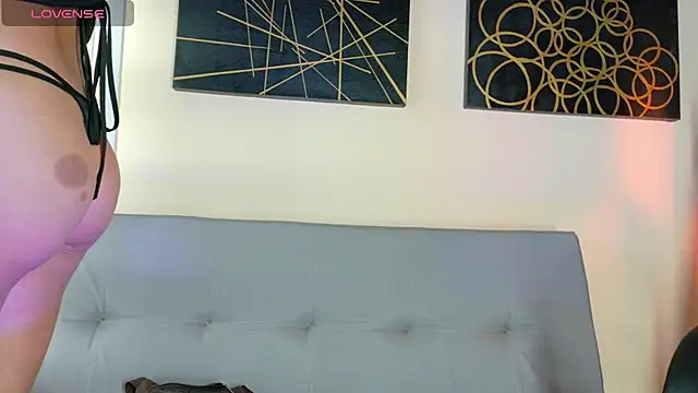 Snapshot of Sofi_Williams2 chatting on May 23, 2026, 7:35 pm Sofi Williams2 online show from May 23, 2026, 7:35 pm
