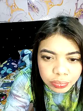 Snapshot of luxuryluna chatting on May 13, 2026, 9:44 pm luxuryluna online show from May 13, 2026, 9:44 pm