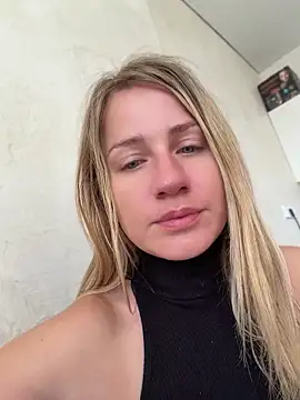 Snapshot of AnnaMist_ chatting on July 12, 2026, 2:56 am AnnaMist online show from July 12, 2026, 2:56 am
