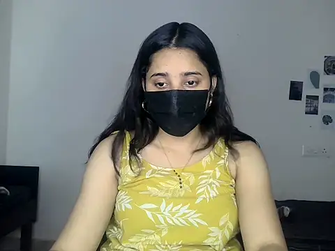 priyanks sharma37 online show from June 17, 2026, 5:07 am