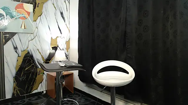 Snapshot of RONALDA_HOT26 chatting on May 16, 2026, 7:40 am RONALDA HOT26 online show from May 16, 2026, 7:40 am
