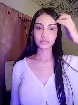 Snapshot of _BellaCute_ chatting on July 5, 2026, 5:03 am BellaCute online show from July 5, 2026, 5:03 am