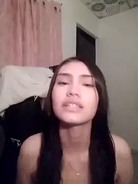 Snapshot of _BellaCute_ chatting on June 28, 2026, 5:03 am BellaCute online show from June 28, 2026, 5:03 am