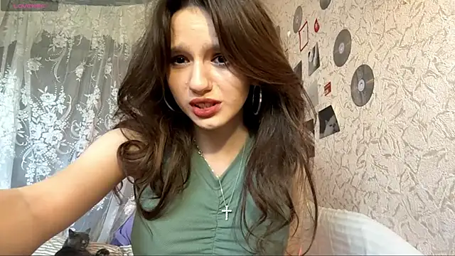 Snapshot of CarleenColley chatting on May 26, 2026, 11:30 am CarleenColley online show from May 26, 2026, 11:30 am