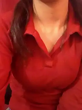 Snapshot of sexy_rubina89 chatting on May 16, 2026, 5:17 am sexy rubina89 online show from May 16, 2026, 5:17 am
