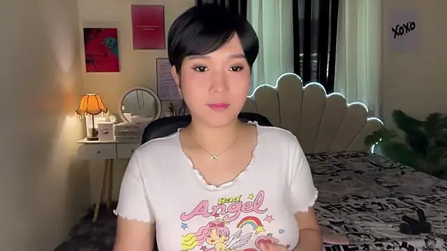 Snapshot of RingMyBelle chatting on May 31, 2026, 1:11 am RingMyBelle online show from May 31, 2026, 1:11 am