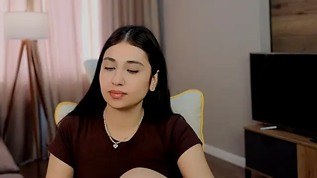 Snapshot of honeylanaa chatting on June 4, 2026, 5:01 am honeylanaa online show from June 4, 2026, 5:01 am