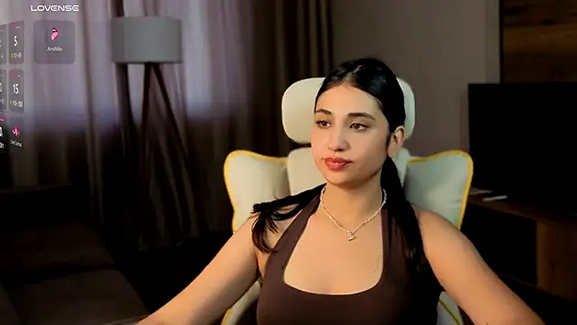 Snapshot of honeylanaa chatting on July 14, 2026, 10:21 am honeylanaa online show from July 14, 2026, 10:21 am