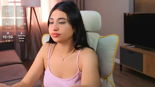 Snapshot of honeylanaa chatting on July 13, 2026, 4:34 am honeylanaa online show from July 13, 2026, 4:34 am