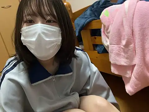 Snapshot of miniminimo_o chatting on May 24, 2026, 11:32 am miniminimo o online show from May 24, 2026, 11:32 am